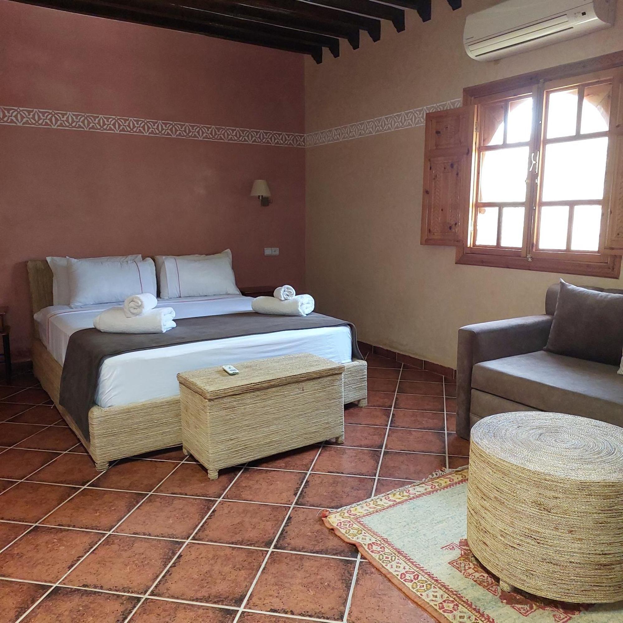 Chez Mamouchthka Bed & Breakfast Урика Екстериор снимка